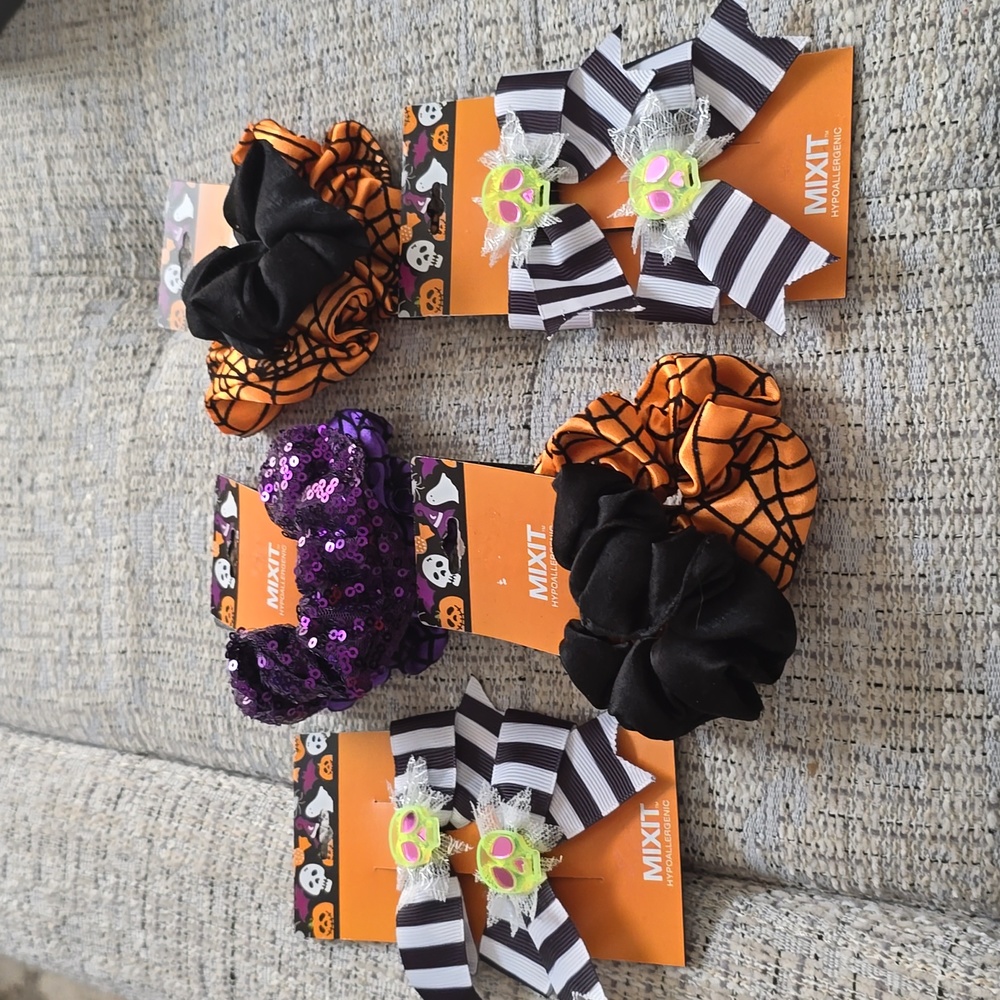 HALLOWEEN GIRLS HAIR ACCESSORIES SCRUNCHIES BUNDLE